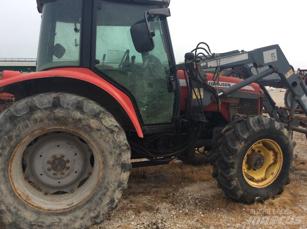 Massey Ferguson 5435 الجرارات