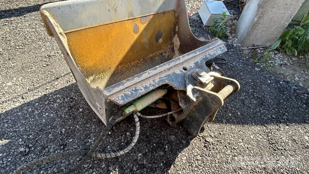 JCB 4 CX Pro لوادر ذات جرافات عكسية