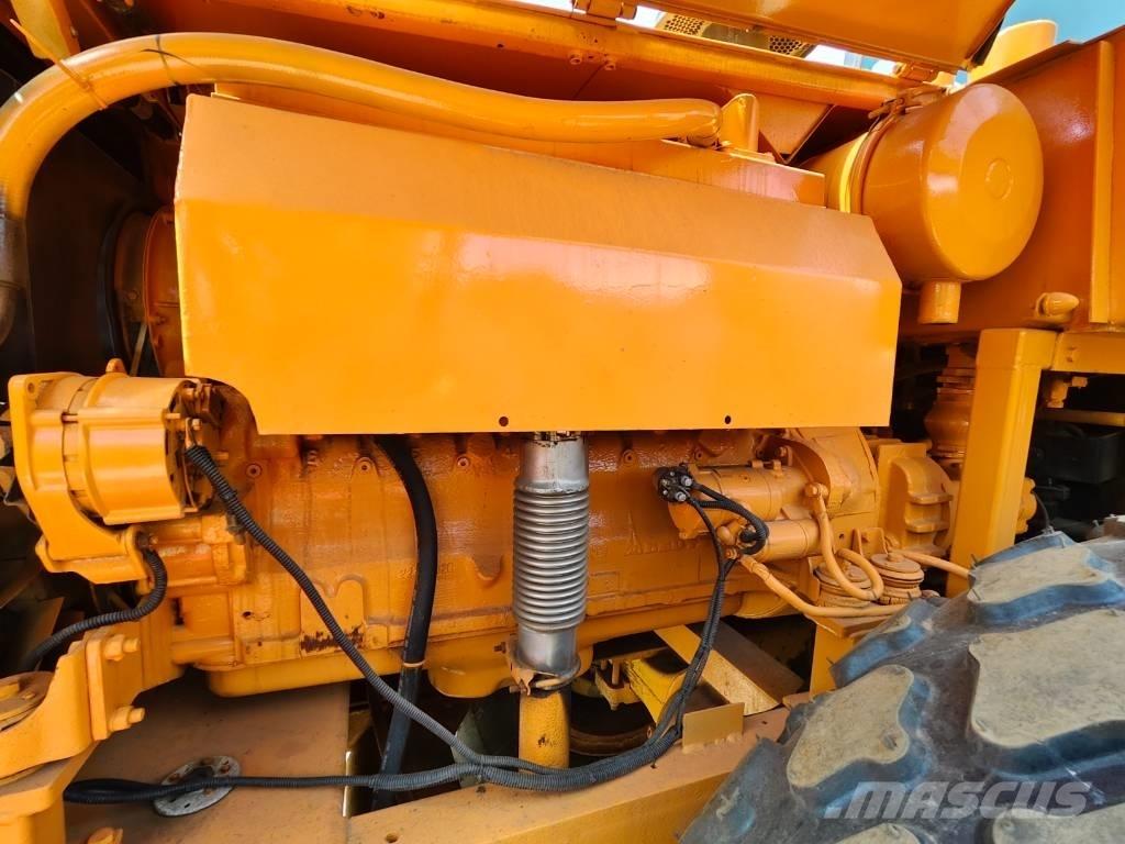 Dynapac CA 25 D مداحل أحادية الأسطوانة