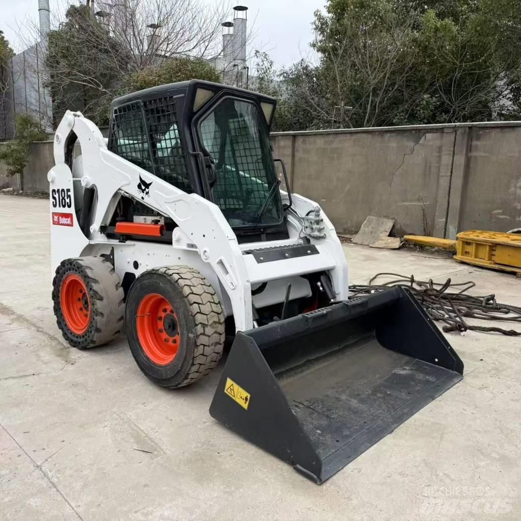 Bobcat S 185 لوادر انزلاقية التوجيه