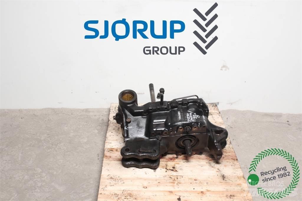 Valtra T 140 PTO أجهزة نقل