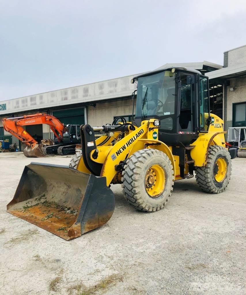 New Holland W 110 B لوادر بعجل