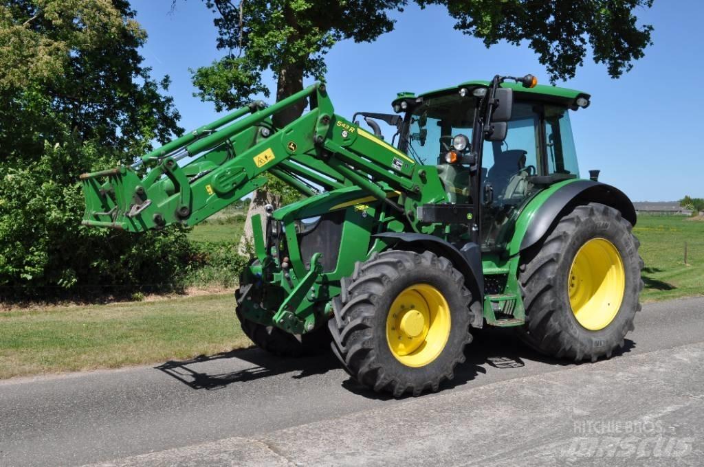 John Deere 5125R الجرارات
