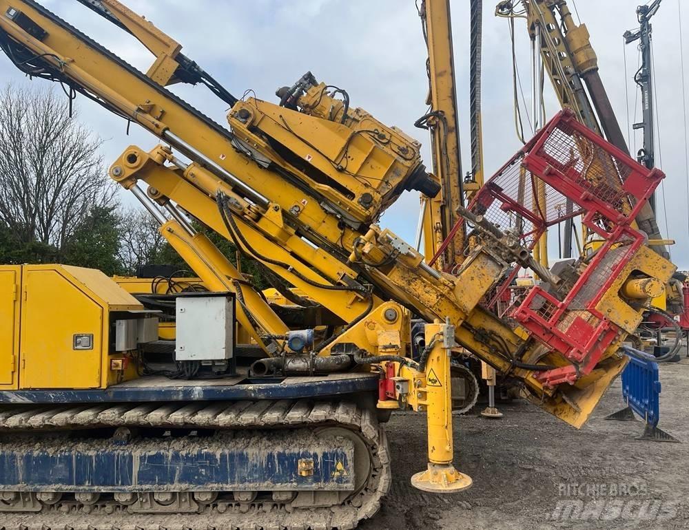 Hütte HBR 207 منصات دق خوازيق