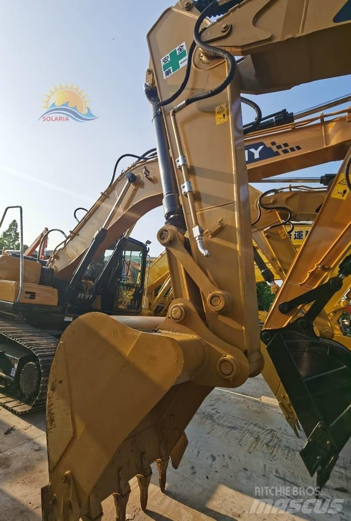 CAT 320 D L حفارات زحافة