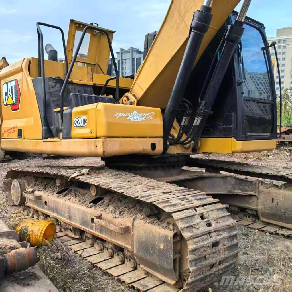 CAT 320 GC حفارات زحافة