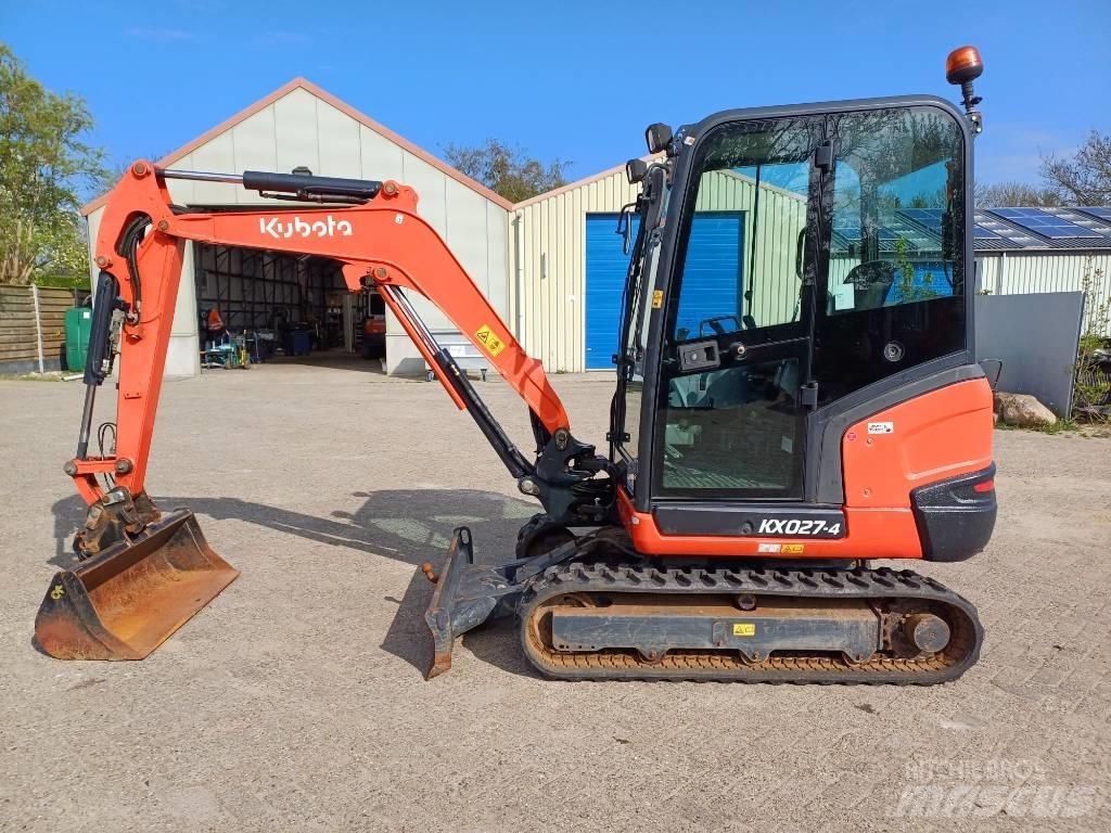 Kubota KX027-4 حفارات صغيرة أقل من 7 طن (حفارات صغيرة)