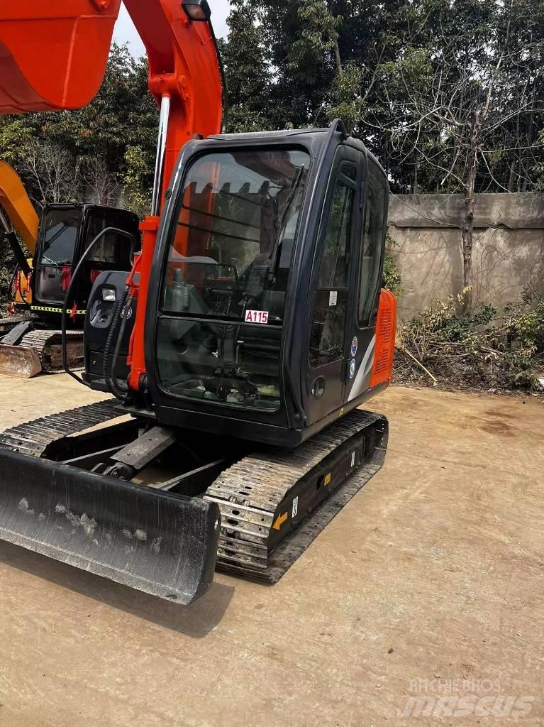 Hitachi ZX 60 حفارات صغيرة أقل من 7 طن (حفارات صغيرة)