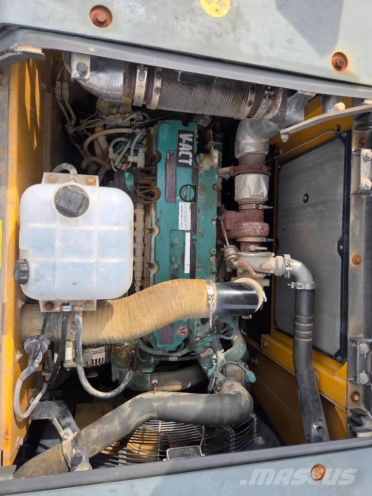 Volvo EC 300 EL حفارات زحافة