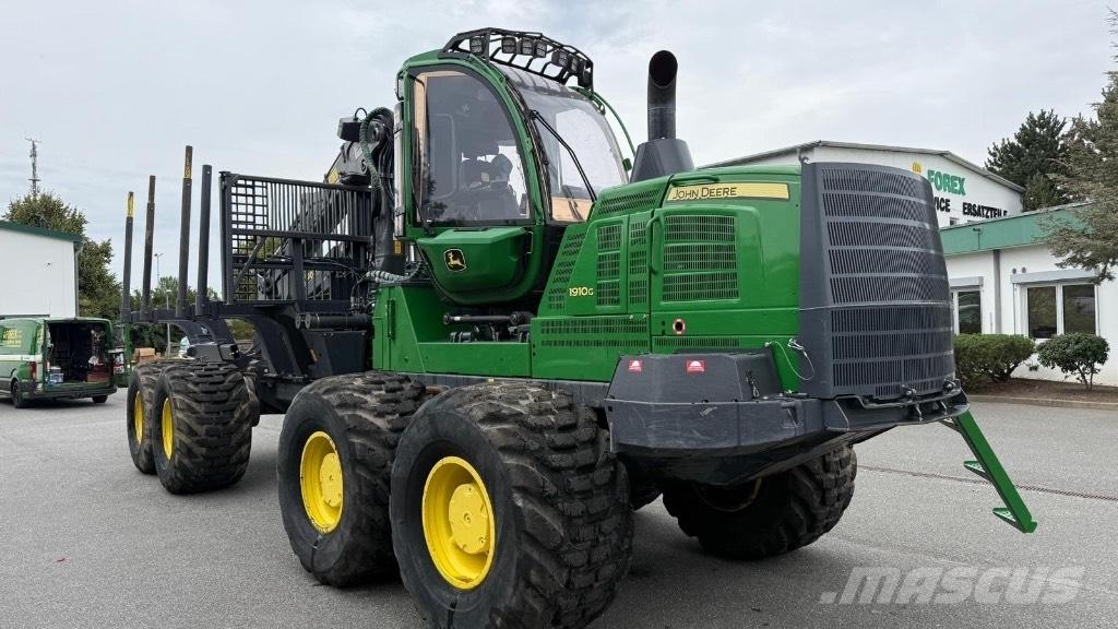 John Deere 1910G شاحنات
