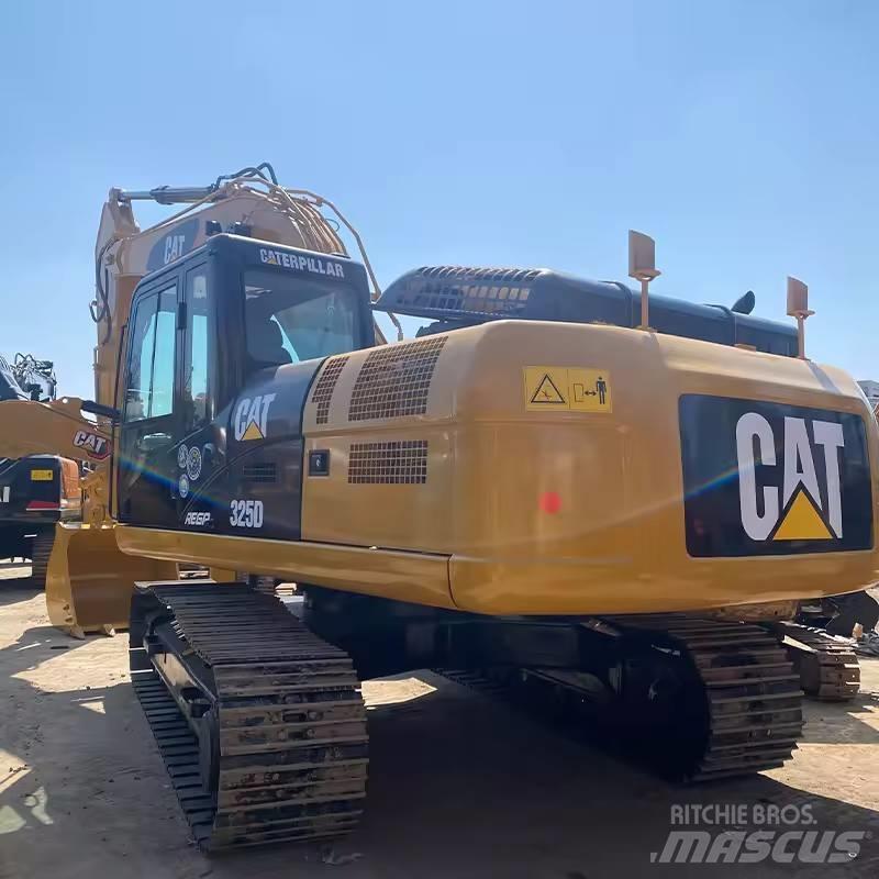 CAT 325 D حفارات زحافة