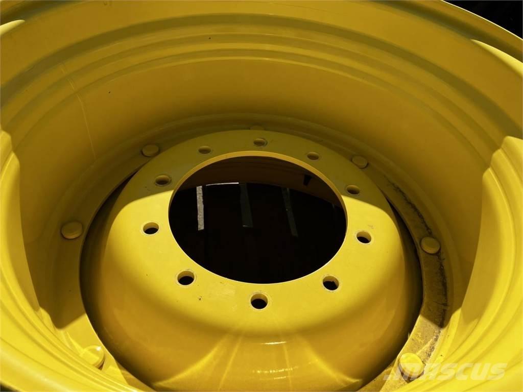 John Deere 20x30 الإطارات والعجلات والحافات