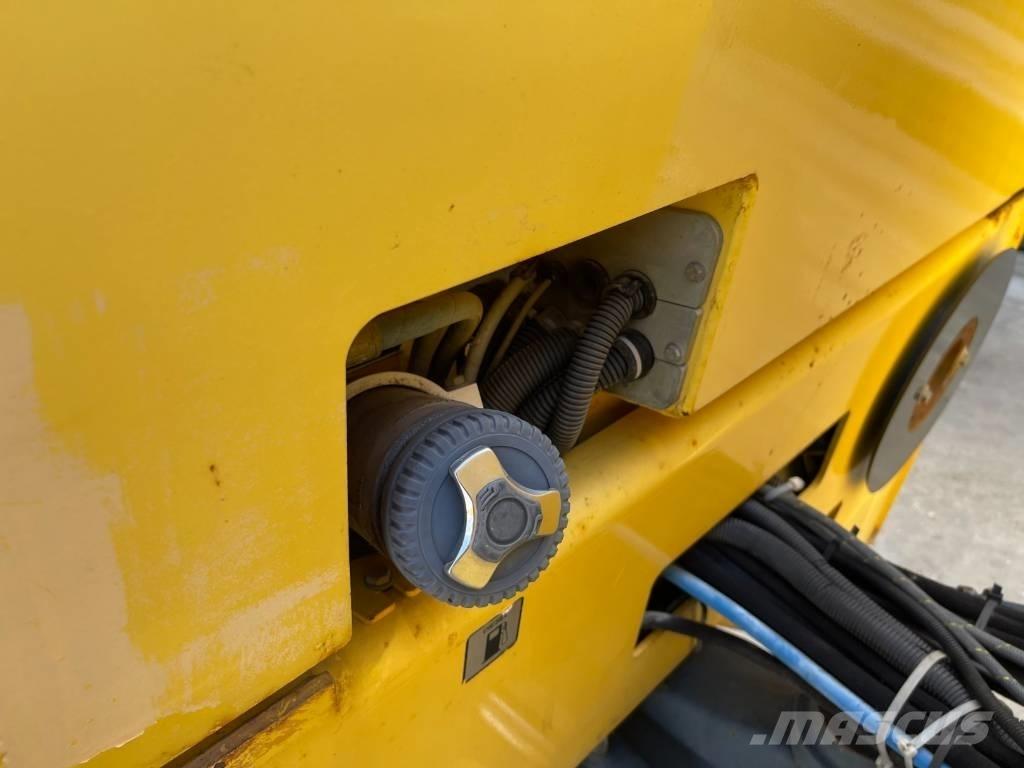 Bomag BW 151 AD-2 مداحل ثنائية الاسطوانة