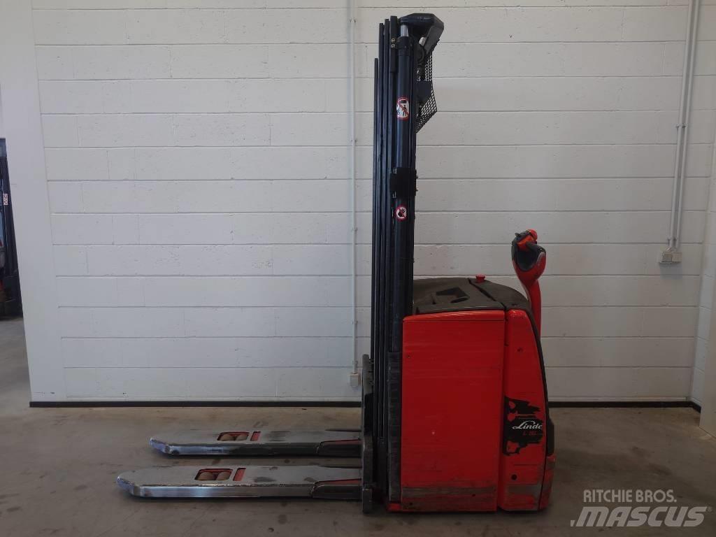Linde L 16 معدات التكديس الجوالة