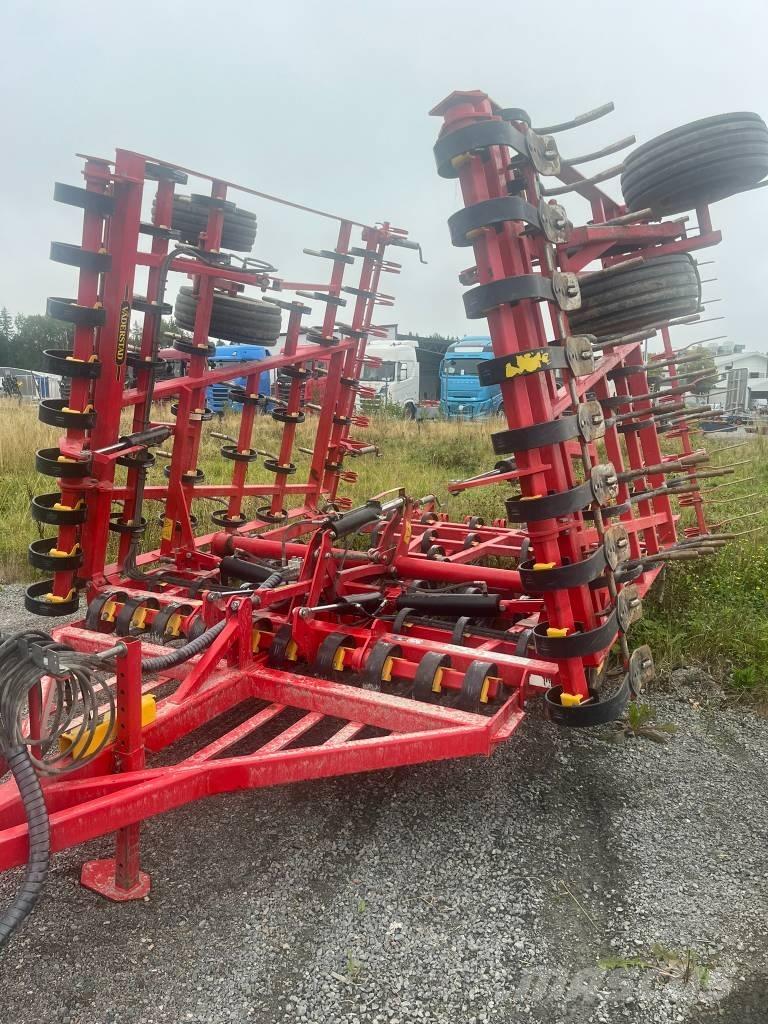 Väderstad NZA700 كاسحات