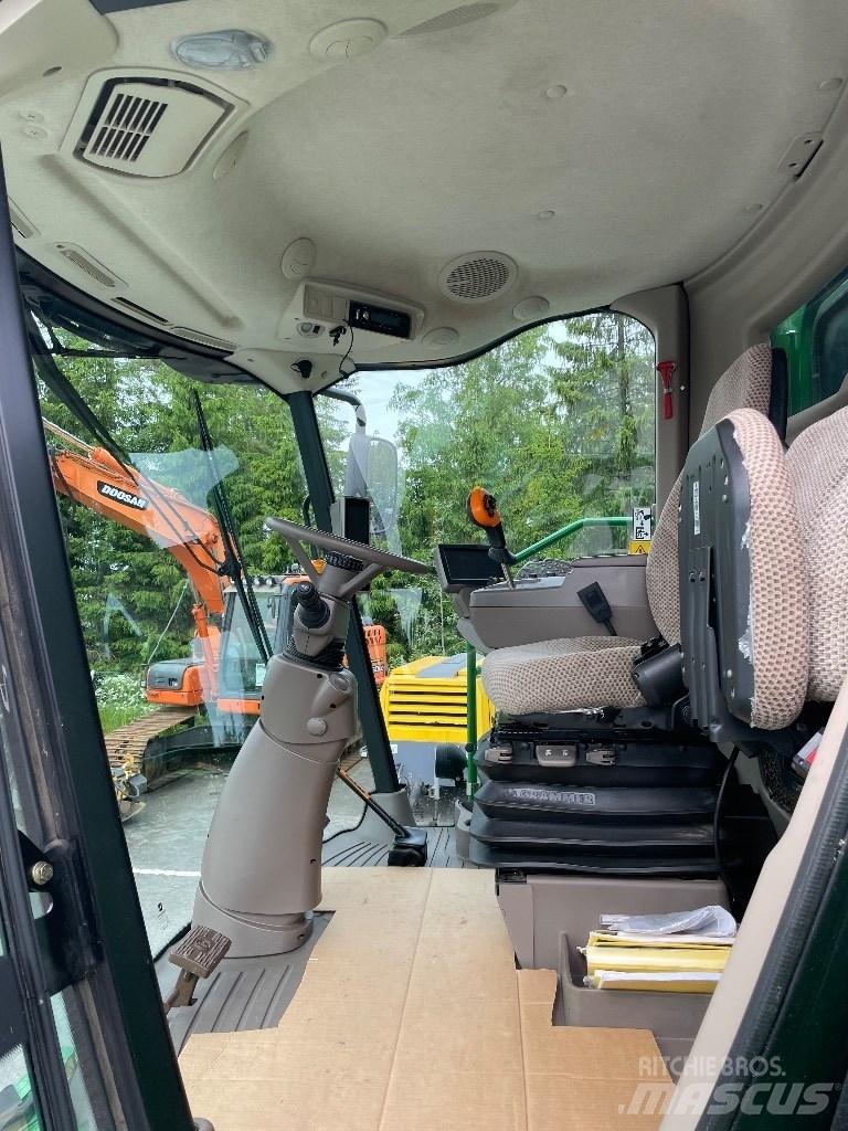 John Deere W 540 حصادات