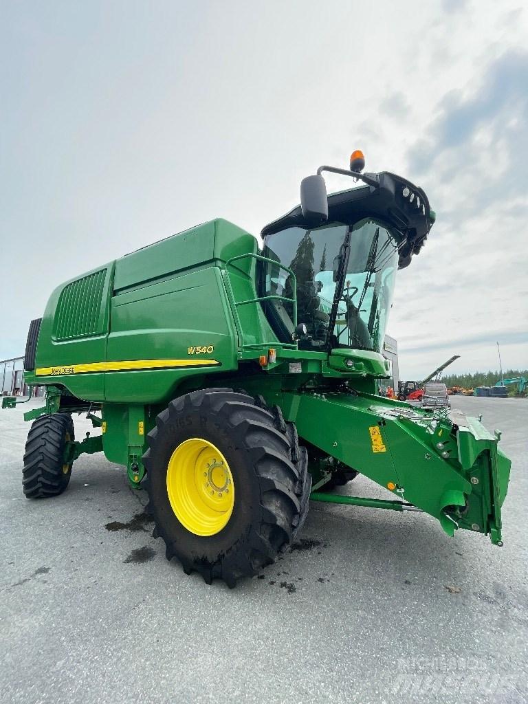 John Deere W 540 حصادات