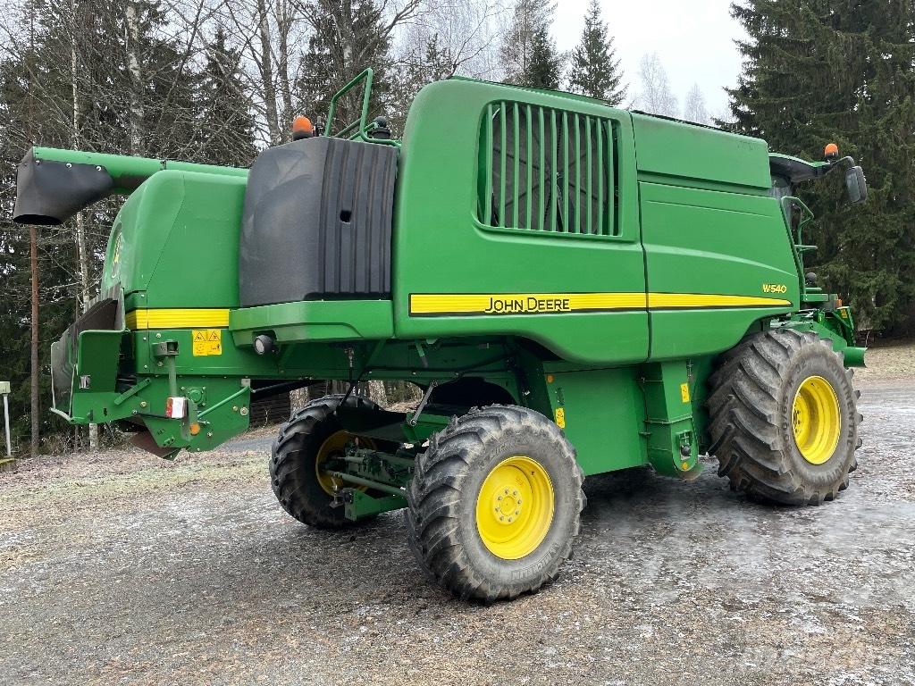 John Deere W 540 حصادات