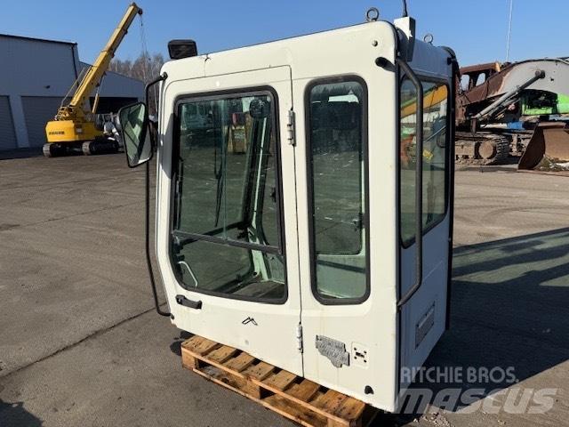 Liebherr SERIA B CAB كابينة والداخلية