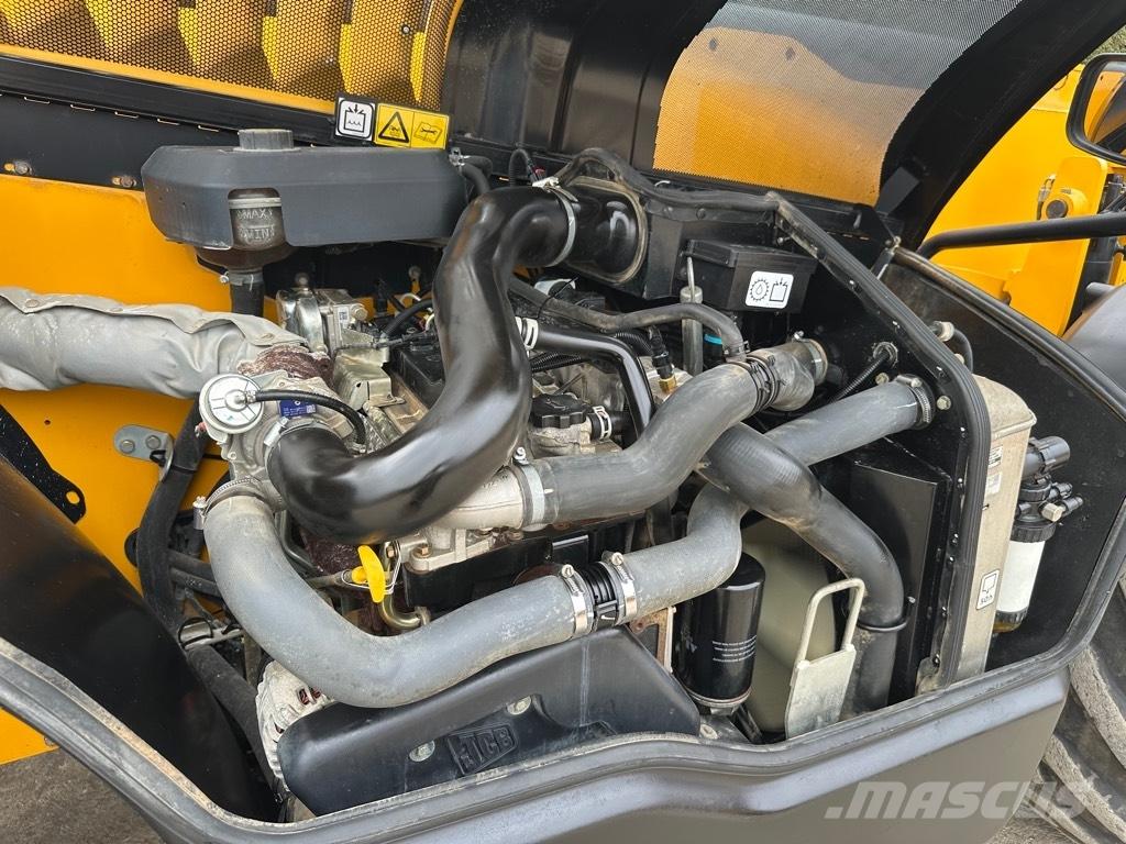 JCB 540-180 مناولات متداخلة