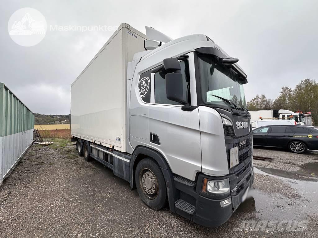 Scania R 520 شاحنات ذات هيكل صندوقي