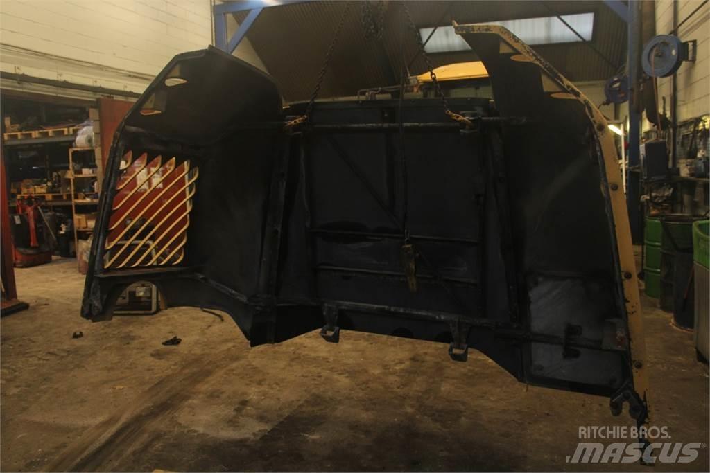 Volvo BM A25 D الجرارات