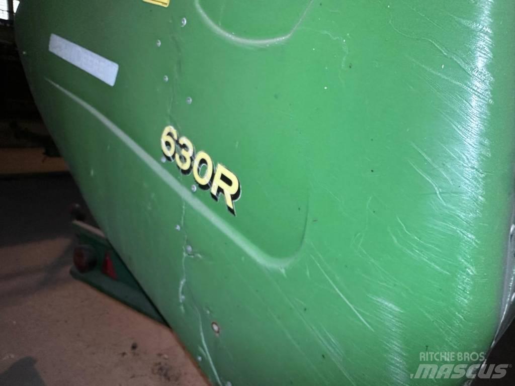 John Deere 9880 STS حصادات