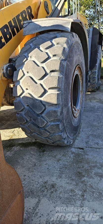 Liebherr L580 - لوادر بعجل