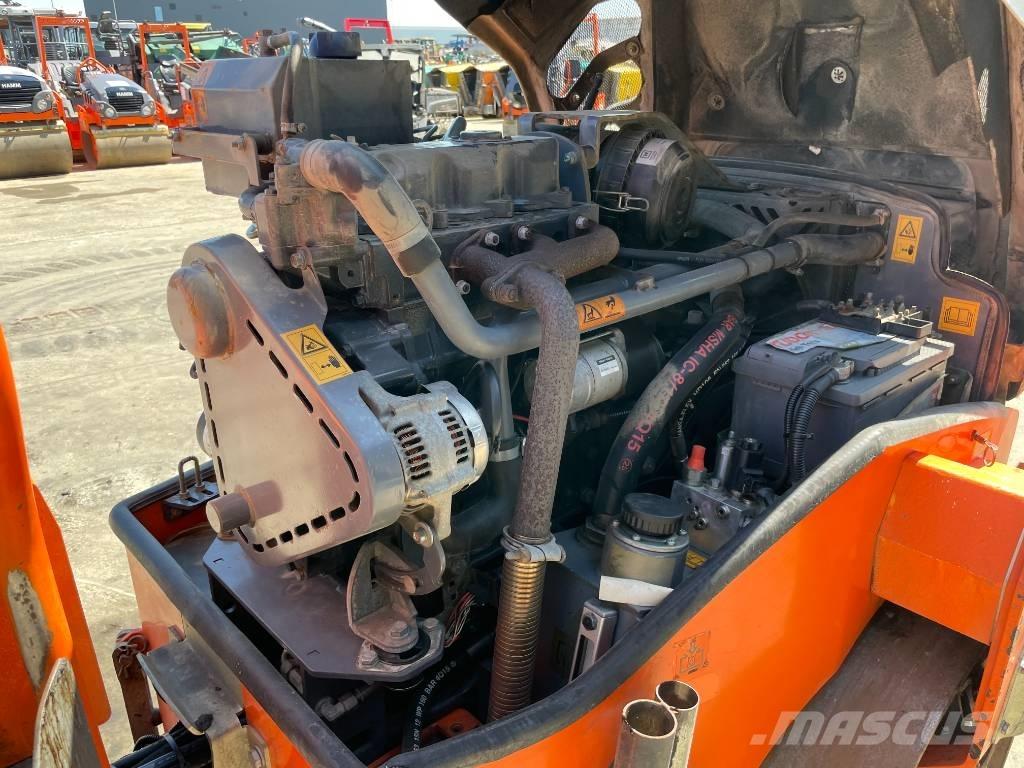 Hamm HD 12 VV مداحل ثنائية الاسطوانة