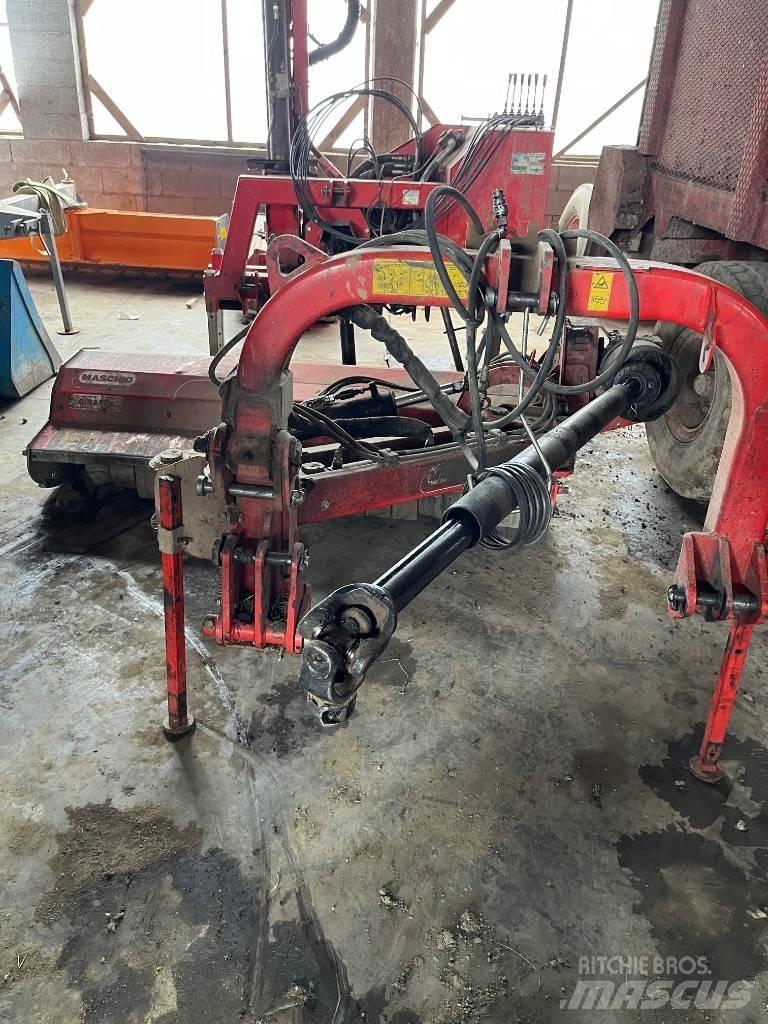 Maschio Giraffa 185 جزازات