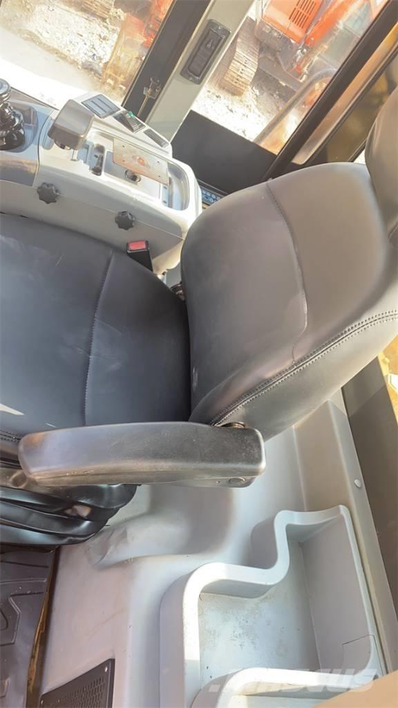 CAT 966H لوادر بعجل