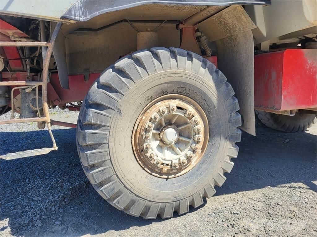 Astra RD32 شاحنات قلابة