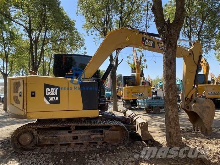 CAT 307.5 حفارات زحافة