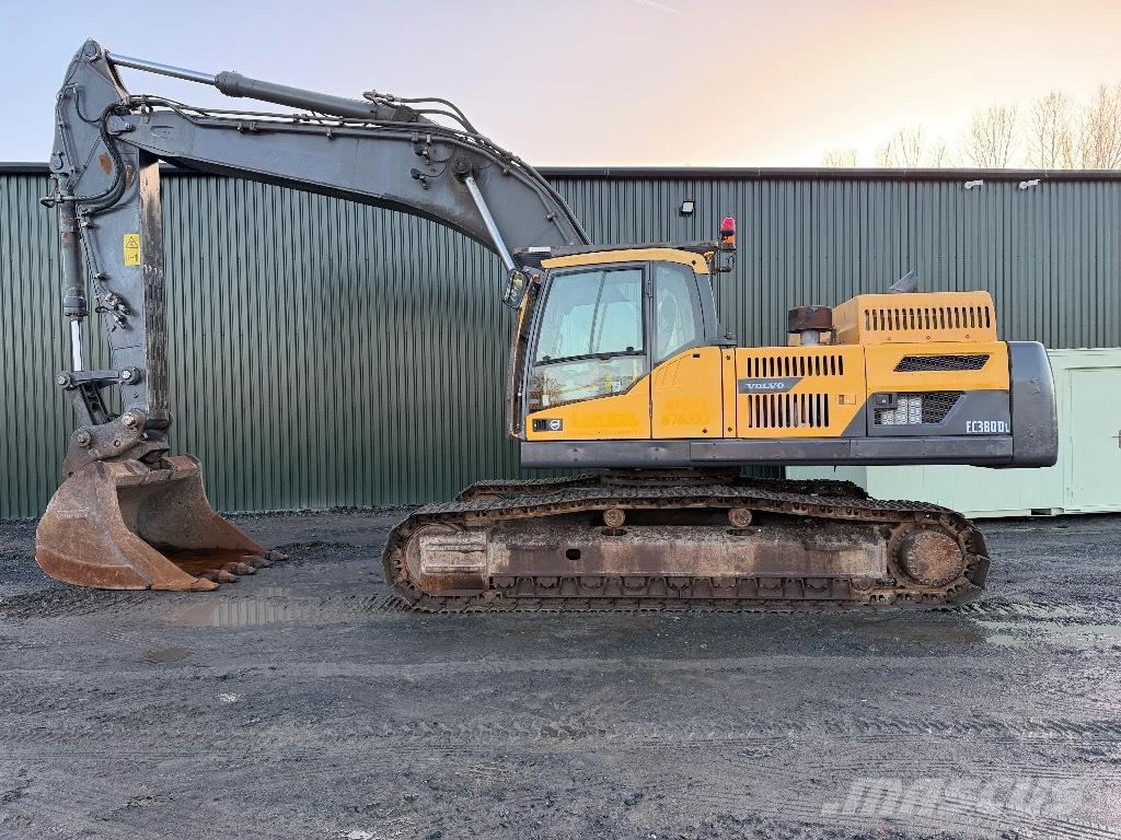 Volvo EC 380 D L حفارات زحافة