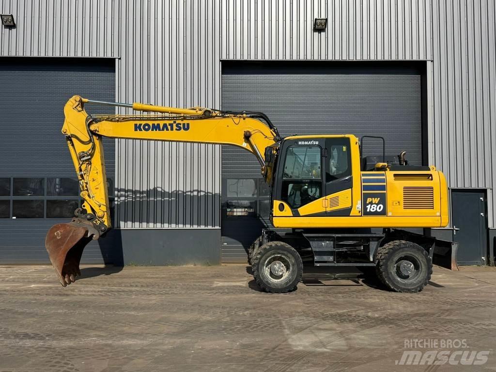 Komatsu PW180-11 حفارات بعجل