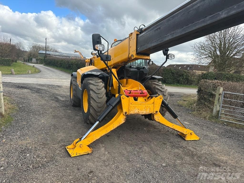 JCB 540-170 مناولات متداخلة