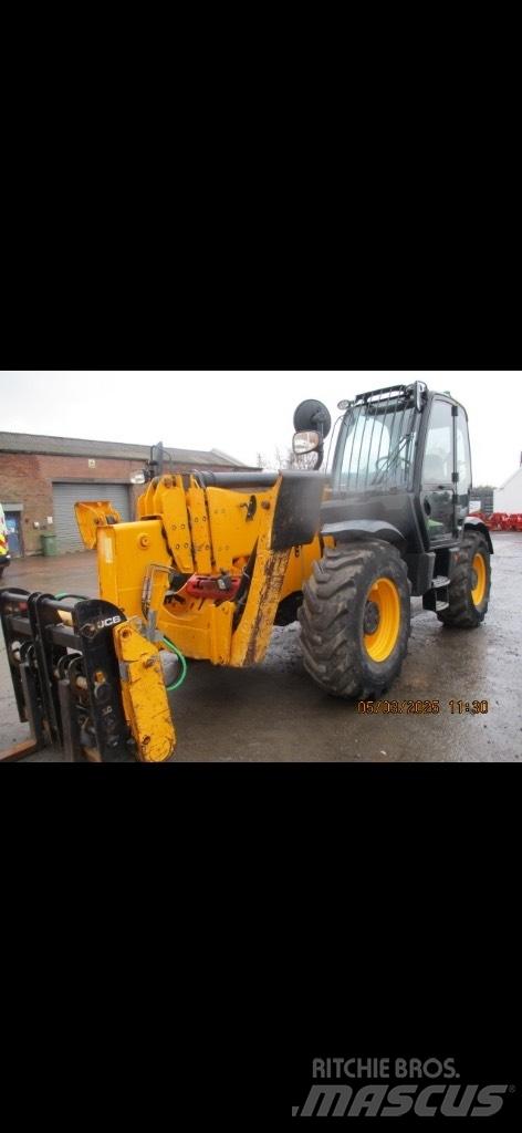 JCB 540-170 مناولات متداخلة