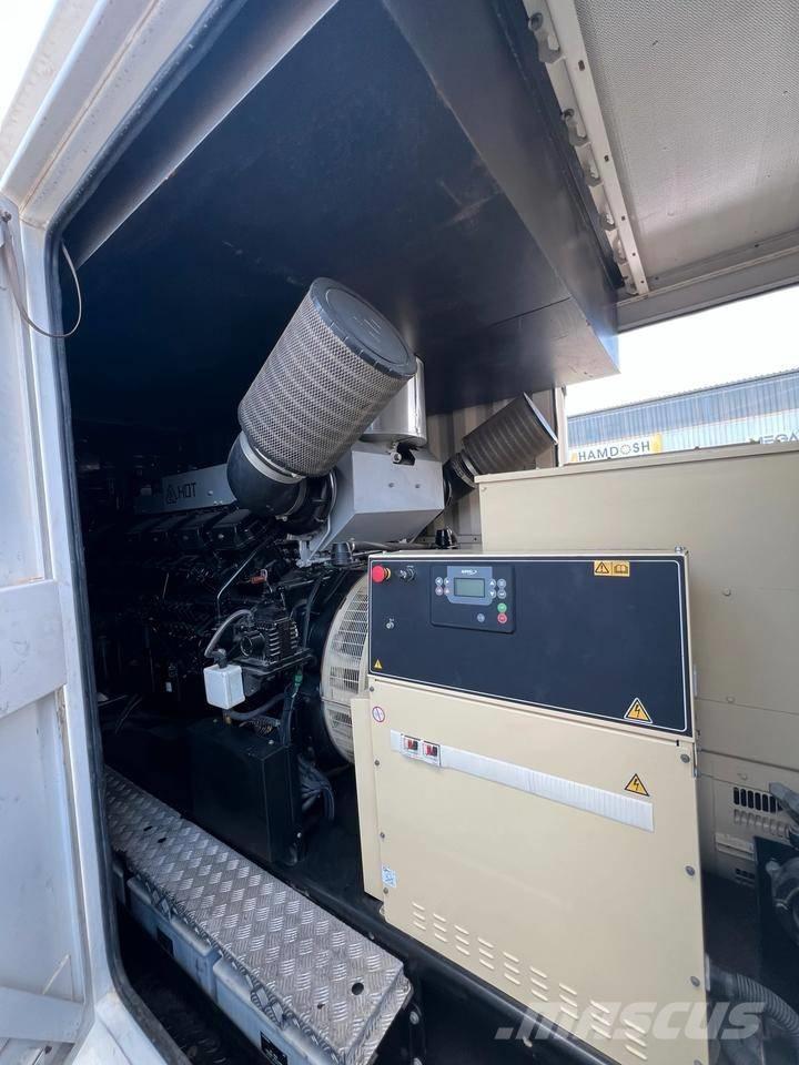 Mitsubishi 1650 KVA مولدات ديزل