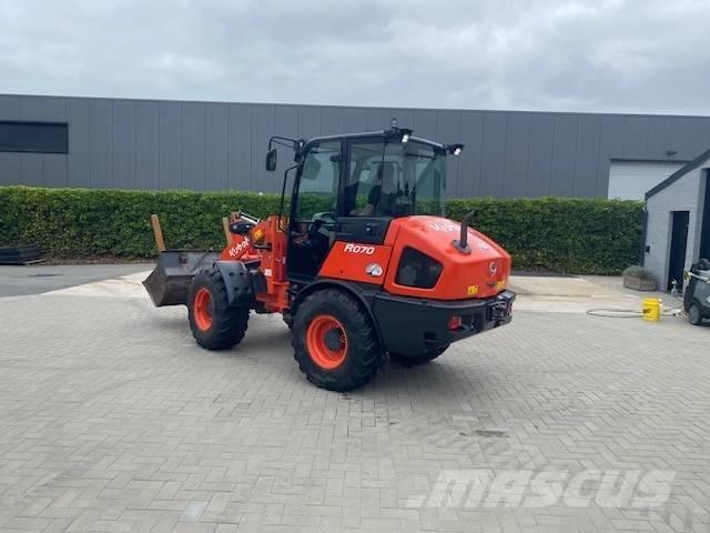 Kubota R 070 لوادر بعجل
