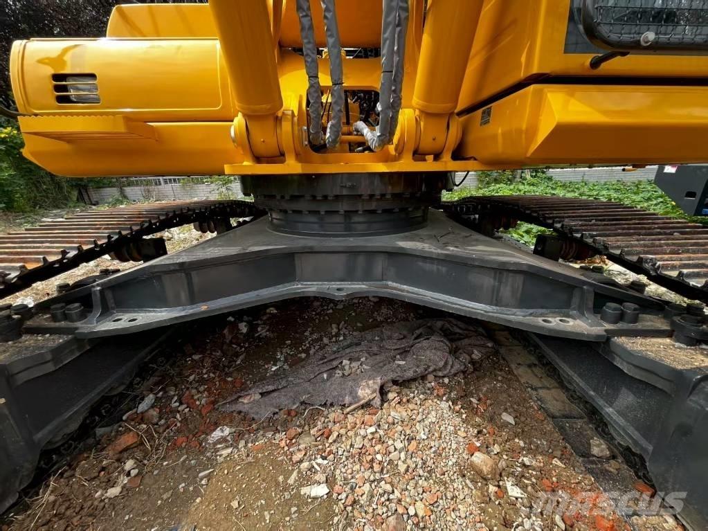 Komatsu PC 450 حفارات زحافة