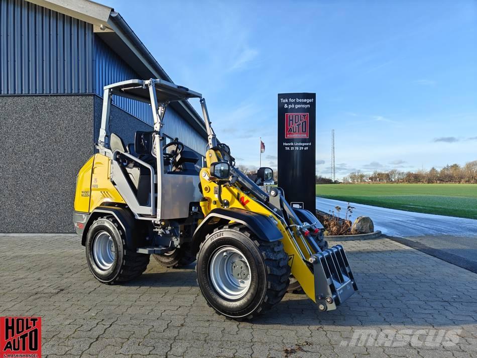 Wacker Neuson WL 28 لوادر بعجل