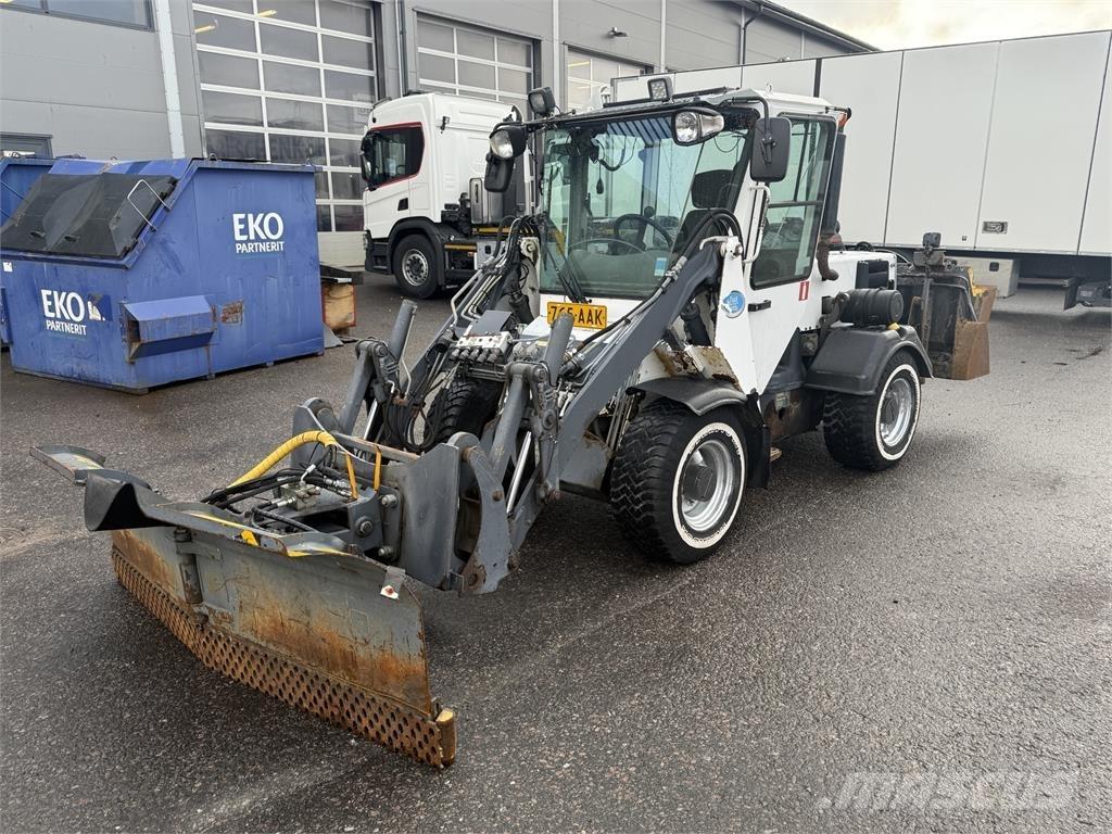 Wille 455B شاحنات ذات هيكل صندوقي