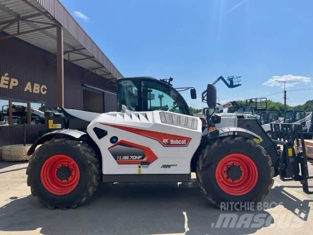 Bobcat TL38.70HF مناولات متداخلة