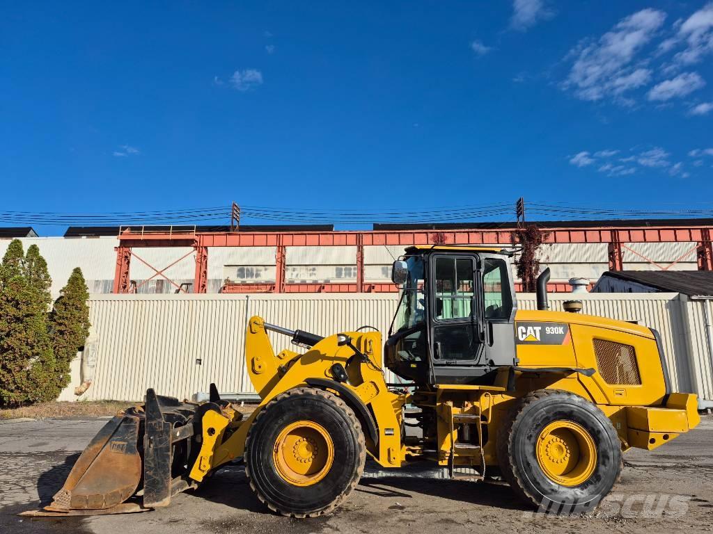 CAT 930 K لوادر بعجل