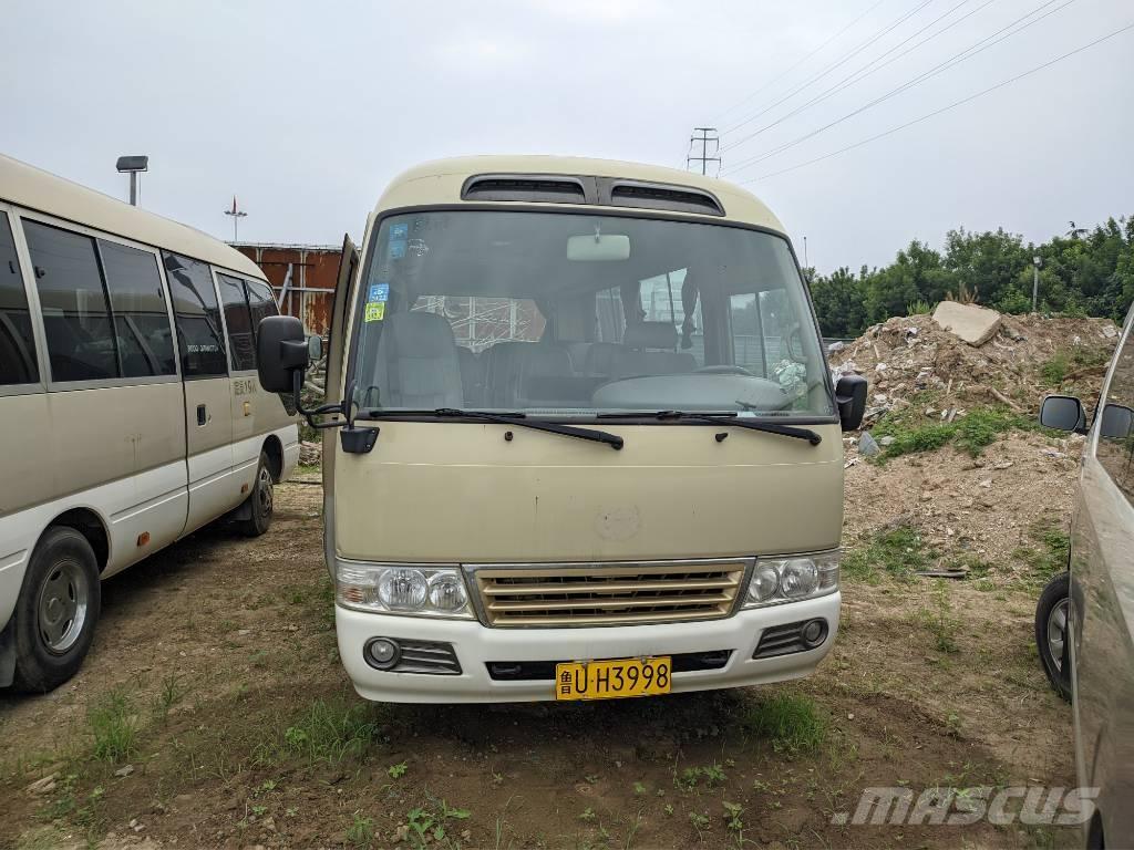 Toyota Coaster Bus حافلة صغيرة