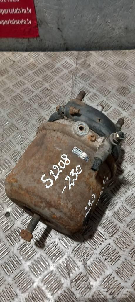 Scania 94 D.    2147775 مكابح