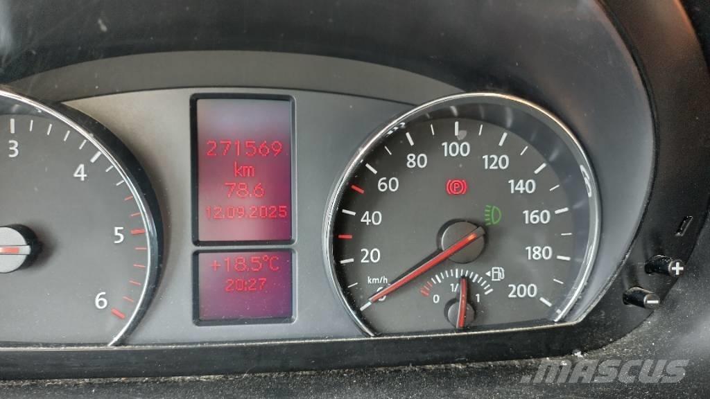 Volkswagen Crafter شاحنة مقفلة