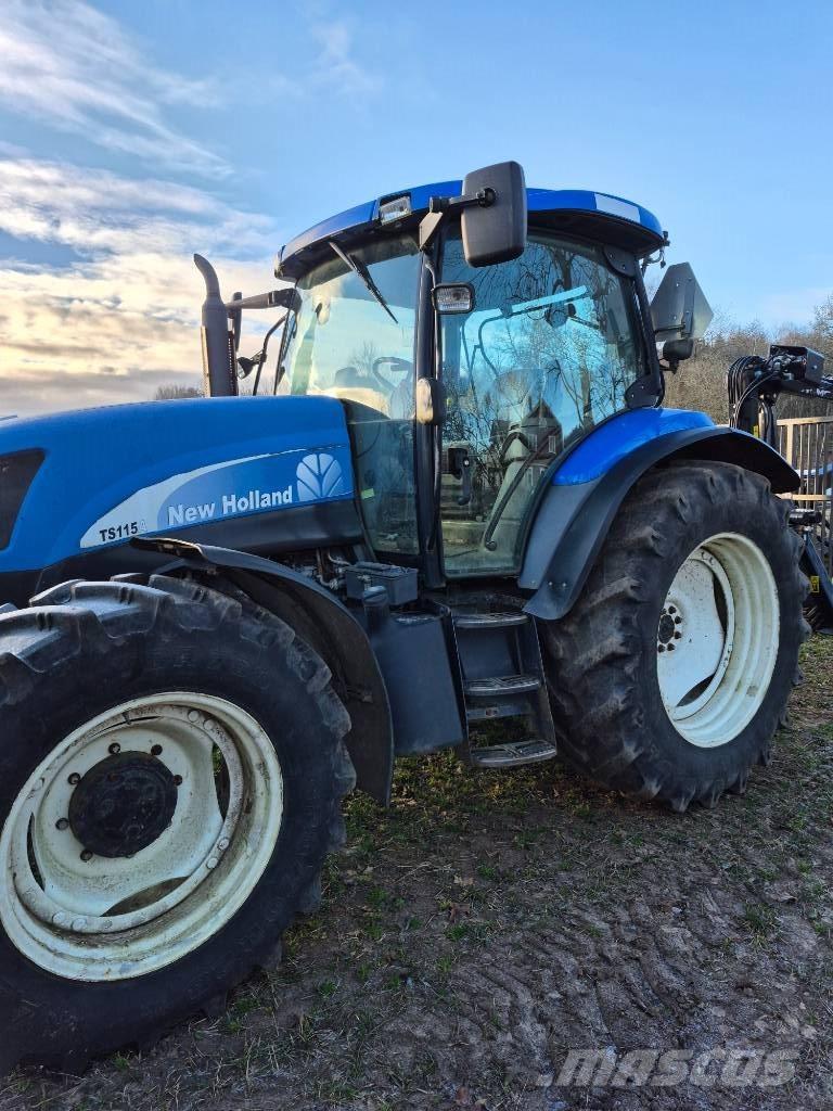 New Holland TS 115 A الجرارات