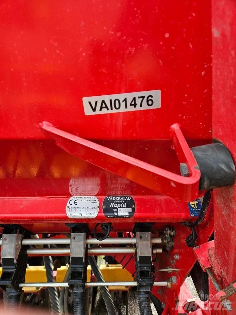 Väderstad Rapid 400 مثاقيب مدمجة