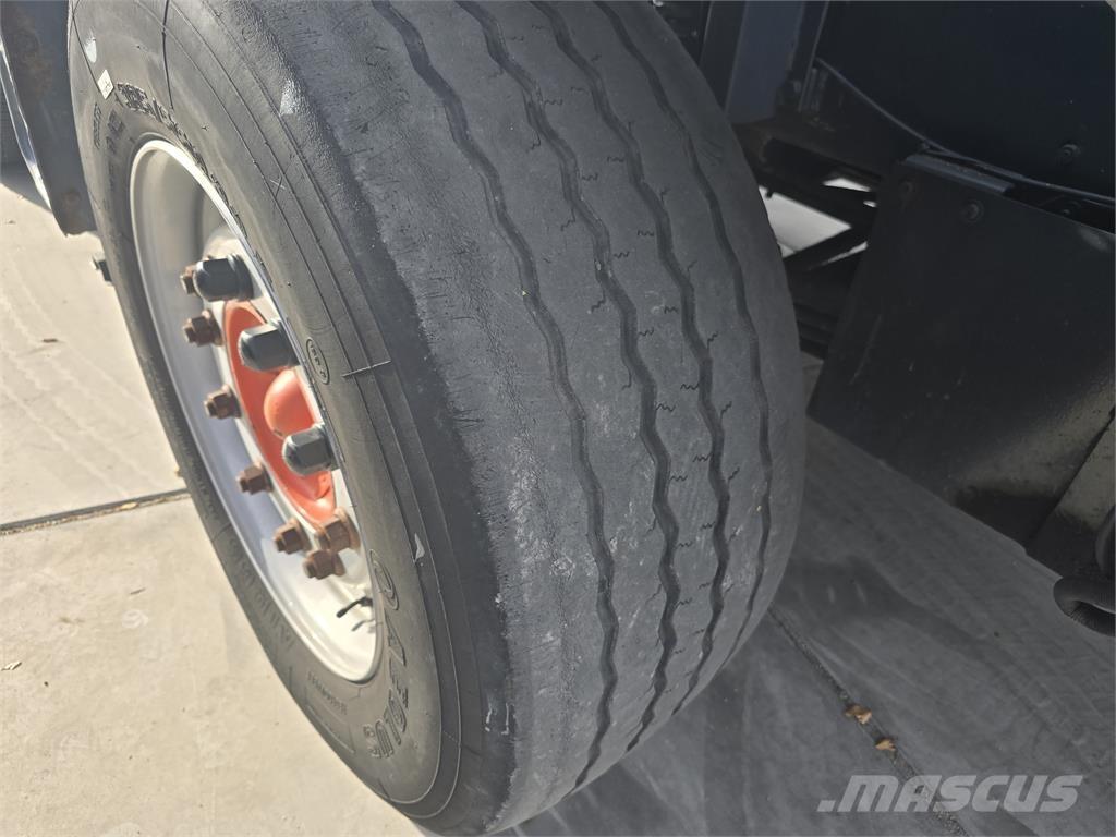  [div] DAF TT2100DH جرارات صالات المطارات